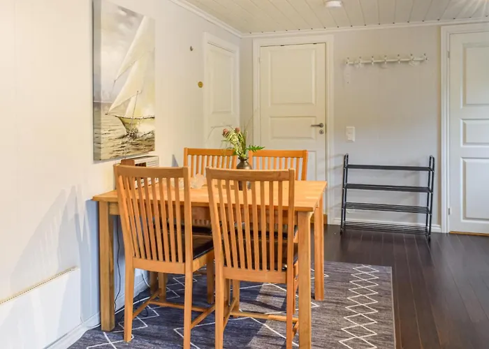 3 Bedroom Awesome In * Skjeberg