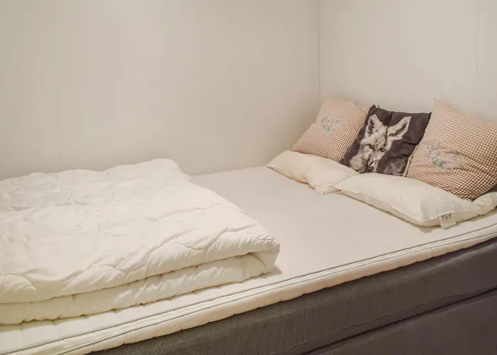 3 Bedroom Awesome In * Skjeberg