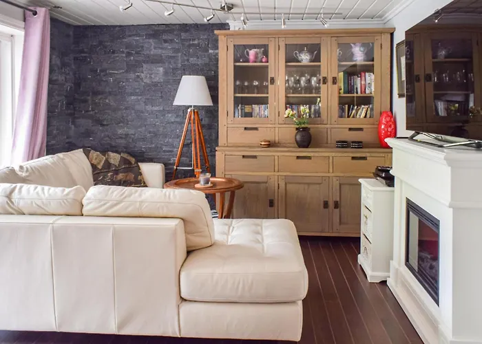 3 Bedroom Awesome In
